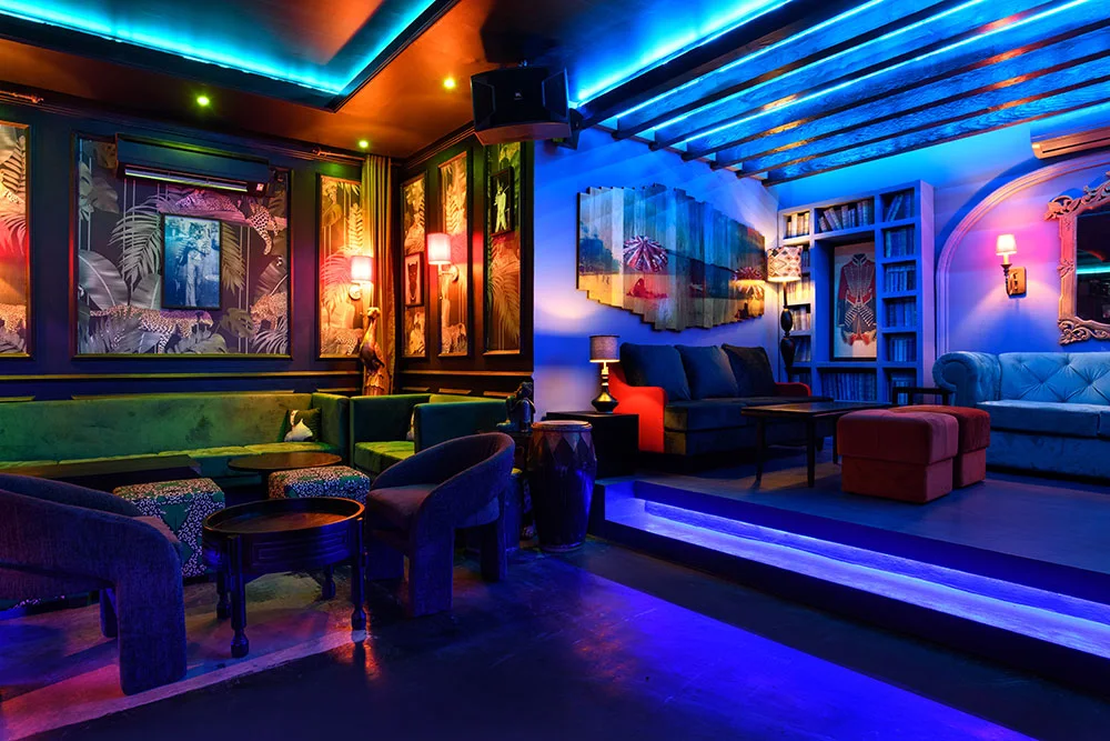 The Blue Door Bar, Restaurant & Club, Best Night Club in Ubud
