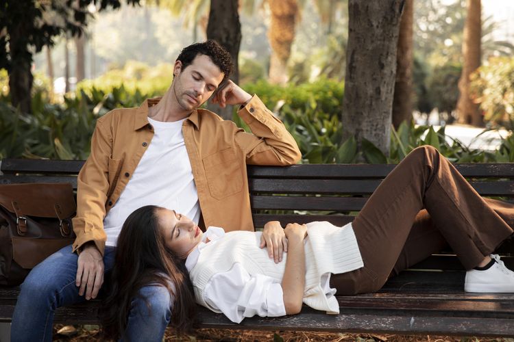 hubungan dan komitmen