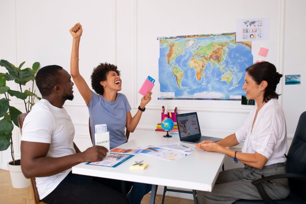 Strategi Sukses Bisnis Pariwisata