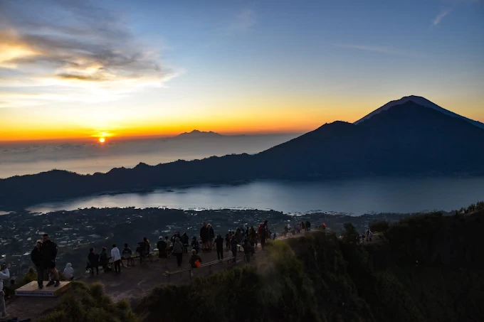 Bukit Pinggan, Tips Foto Sunrise di Pantai Bali