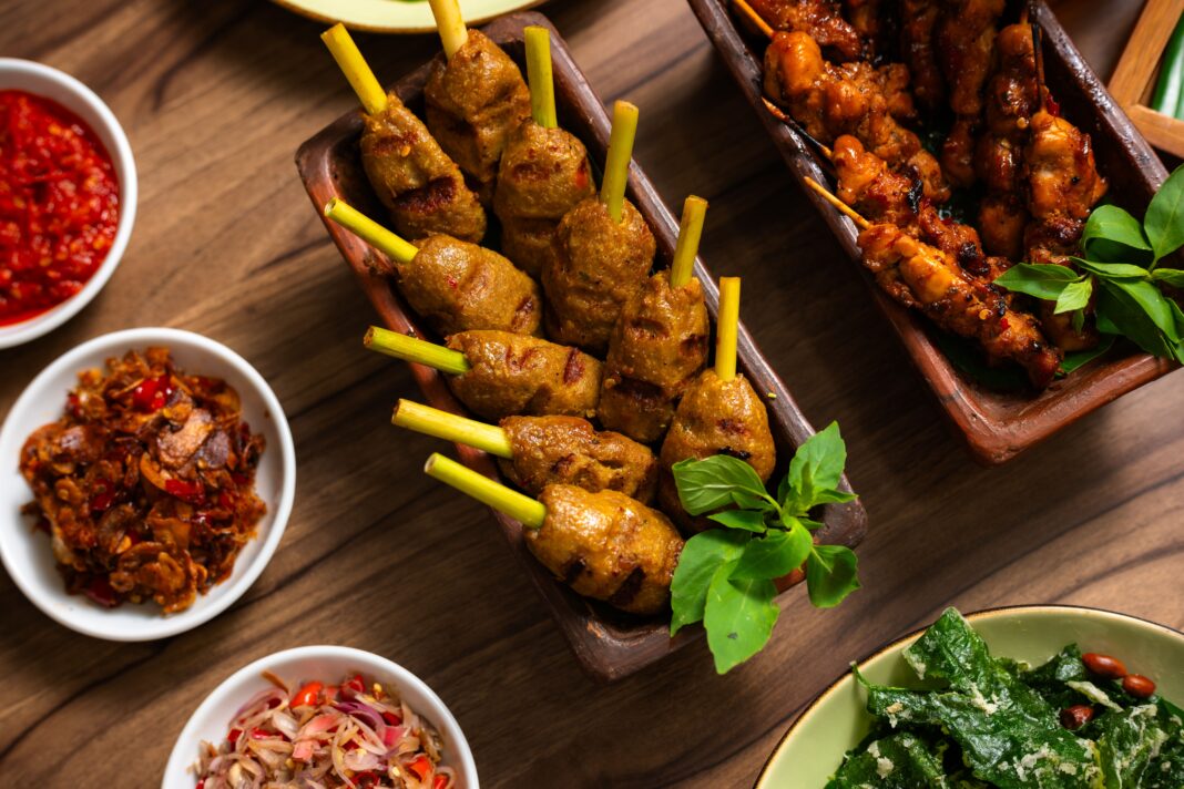 What to Eat in Bali: 12 Must-Try Balinese Cuisine