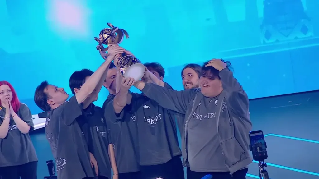 Team Spirit resmi juara MSC 2026 usai kalahkan Yangon Galacticos 4-3 di Grand Final Bo7 Paris. Tim EECA pertama yang runtuhkan dominasi Asia Tenggara dalam sejarah MLBB internasional.