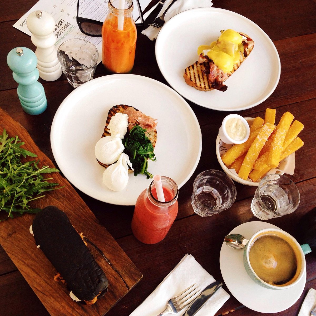 Ulasan Sisterfields menu: sajian brunch di Sisterfields Cafe Seminyak Bali